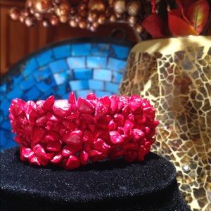 Red stretch bracelet 🌺